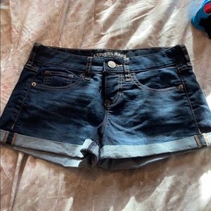 EXPRESS mid-rise shorts